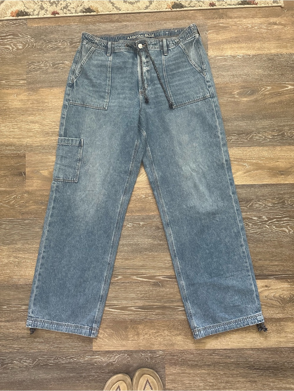 American Eagle Wide Leg Cargo Jeans